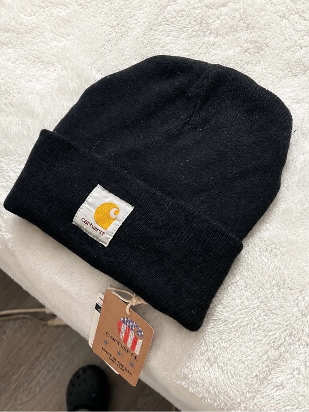 🖤 Black Carhartt Beanie | Classic & Timeless